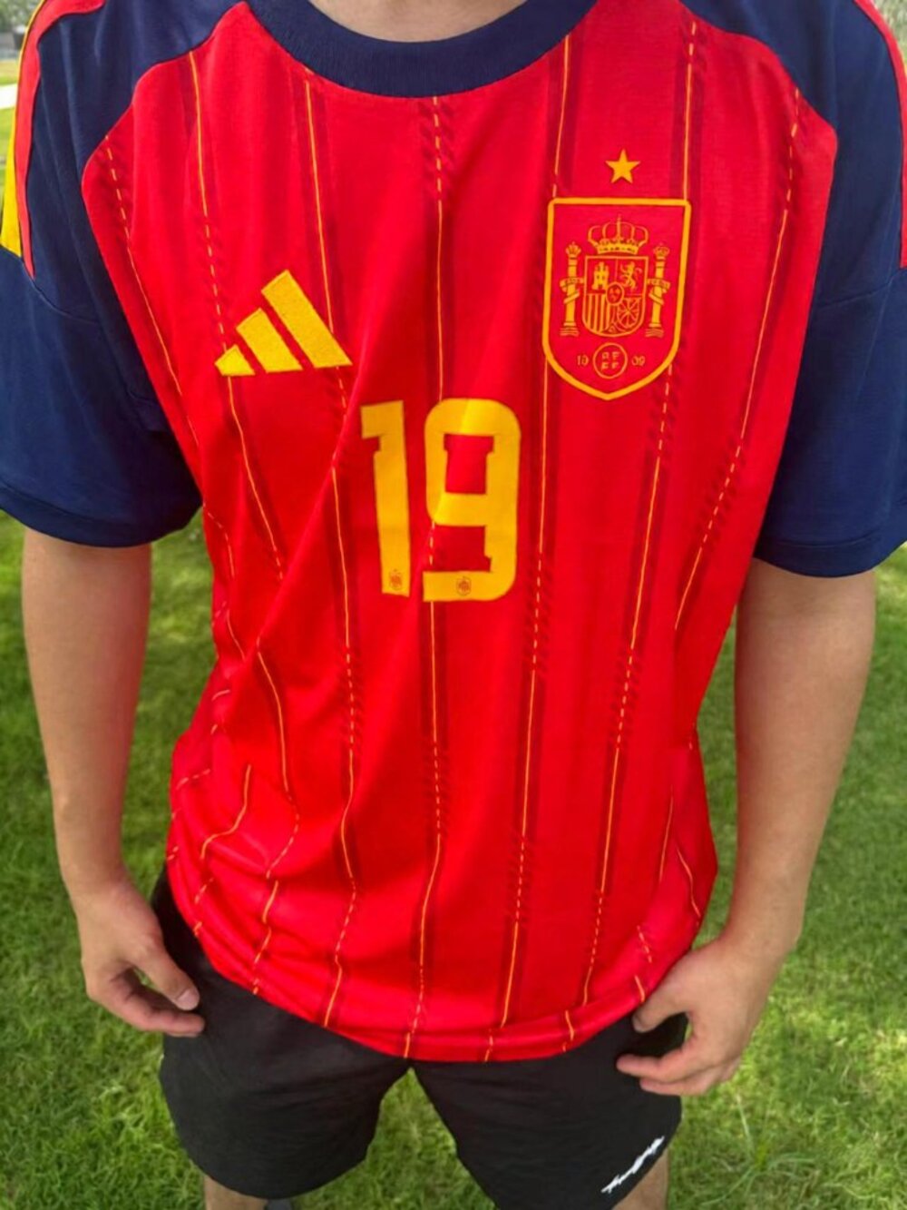 Blokecore Spain Soccer Jersey #19 Lamine Yamal-Actual photos of the item worn